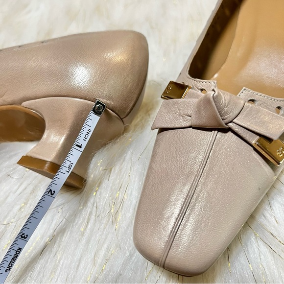 STUART WEITZMAN Women Vintage Metallic Bow Accent Kitten heels Shoes Size 6.5N - Picture 7 of 8
